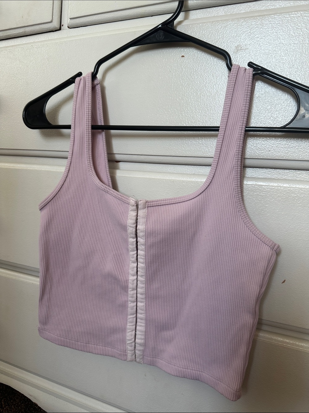 Abercrombie & Fitch Hook-and-Eye Light Lavender Ribbed Crop Tank